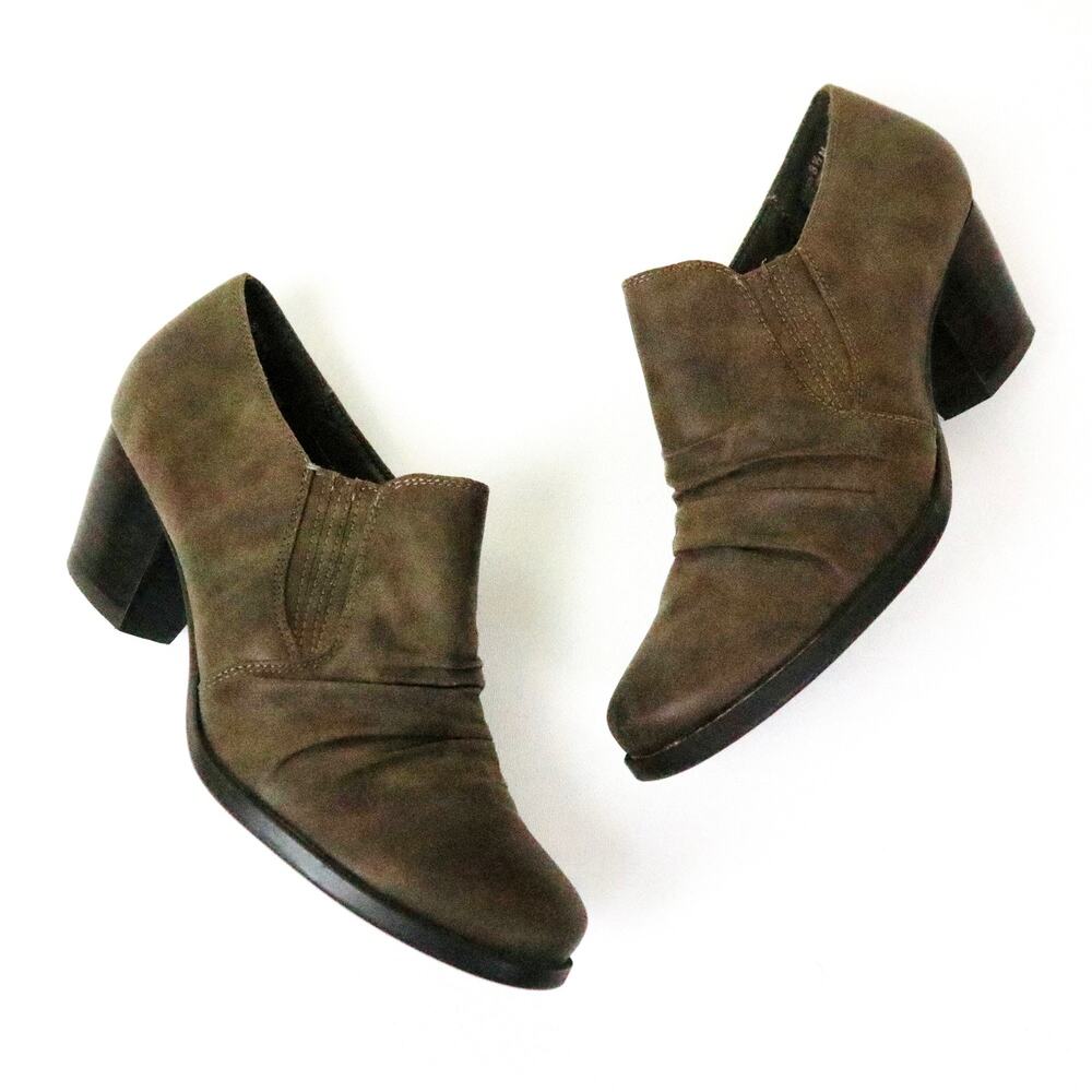 Baretraps Size 8.5 Reagen Faux Leather Heeled Ankle Booties Brown